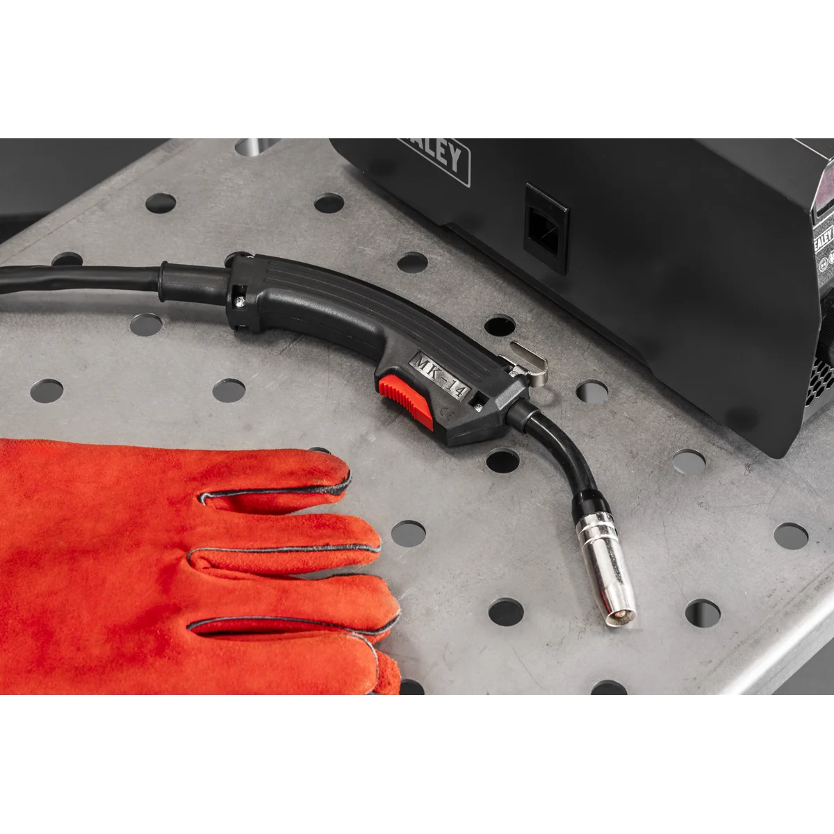 Sealey Flux Cored Gasless MIG Welder 140A Inverter