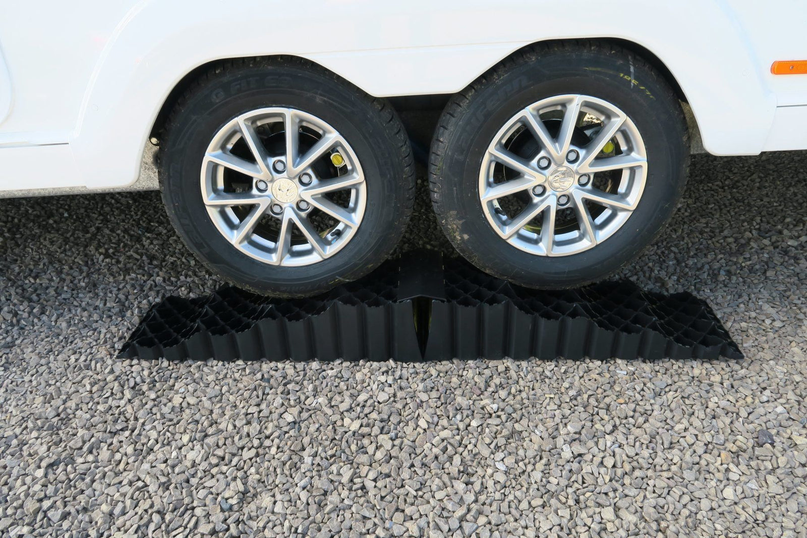 Milenco Quattro Bridge – Twin Axle Caravan Levelling Bridge for Quattro 2 & Triple 2 Levels