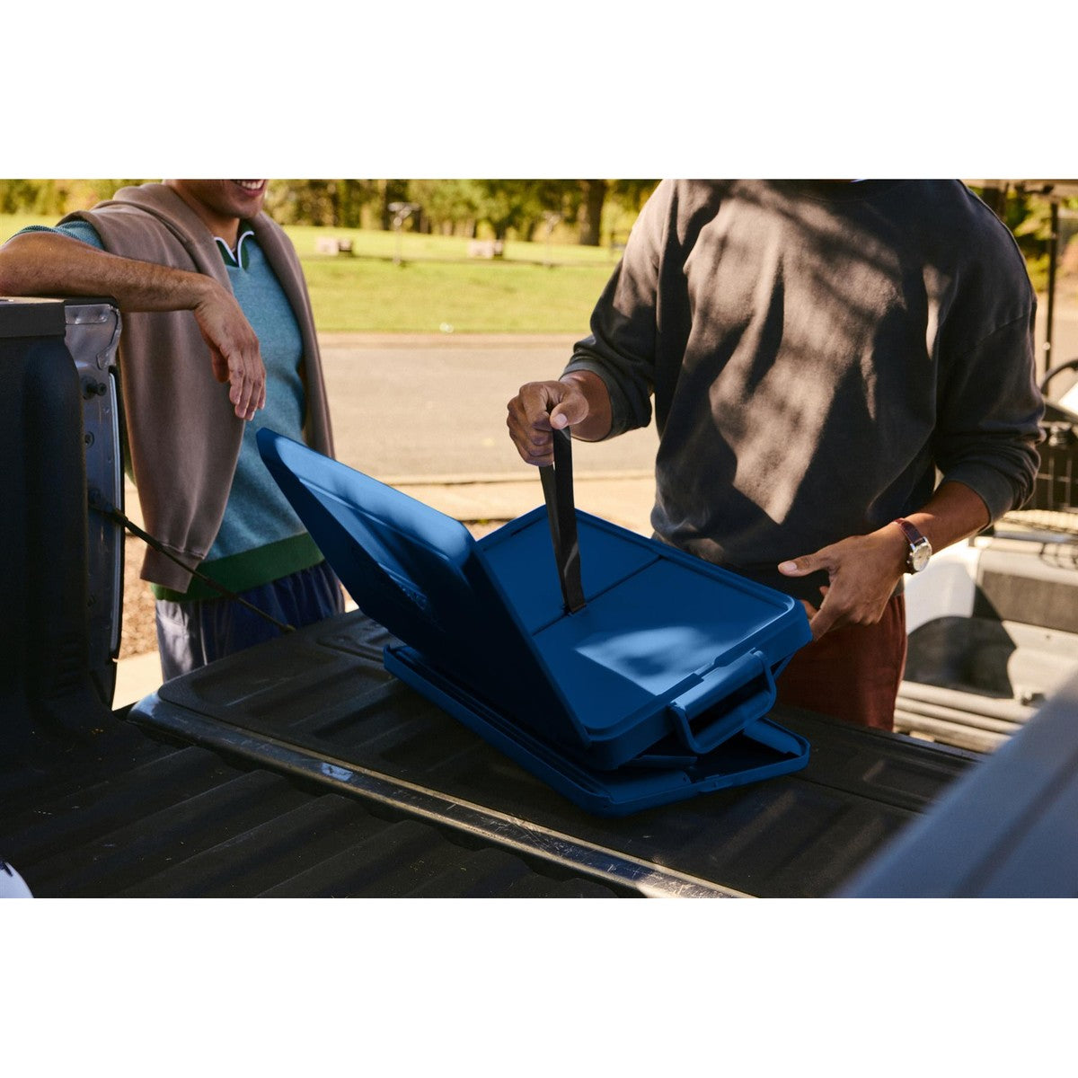 Coleman Snap N Go Blue Sapphire 35QT Collapsible Cooler Coolbox