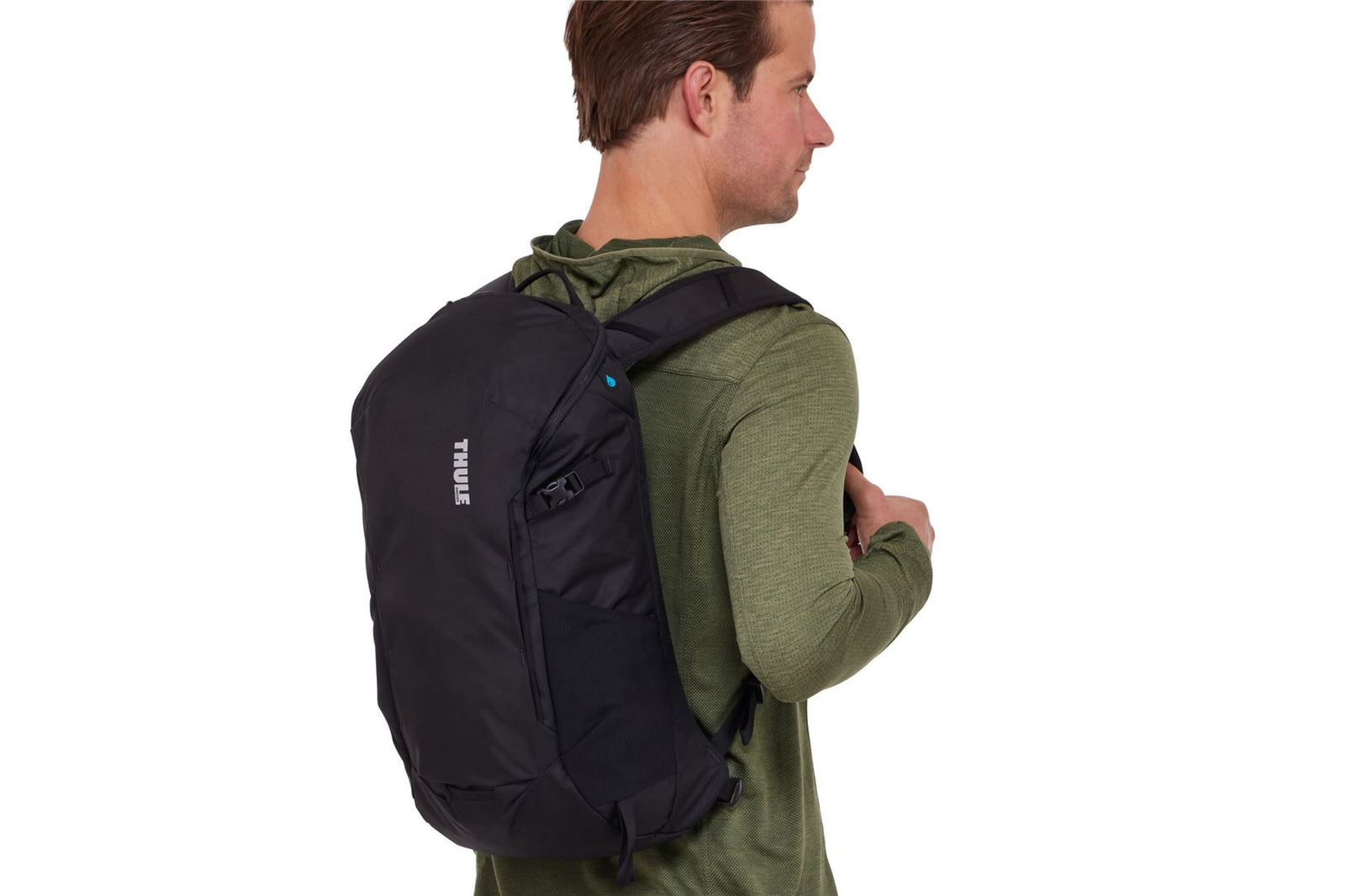 Thule AllTrail 18L daypack with rain cover black
