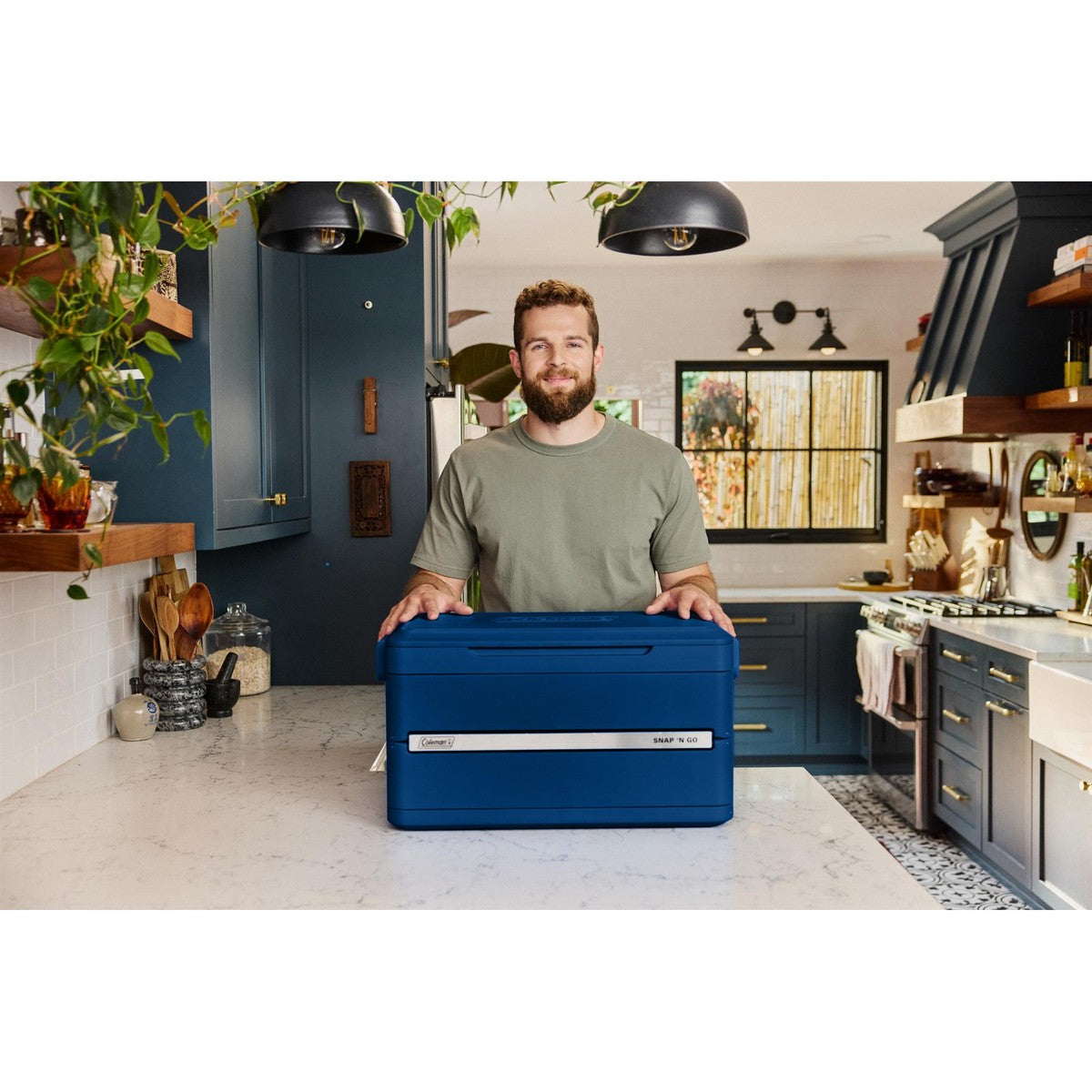 Coleman Snap N Go Blue Sapphire 35QT Collapsible Cooler Coolbox