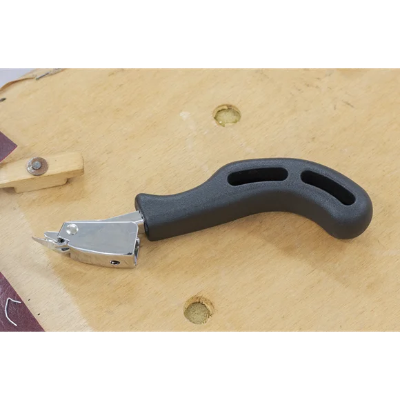 Sealey Staple Remover Heavy-Duty AK707