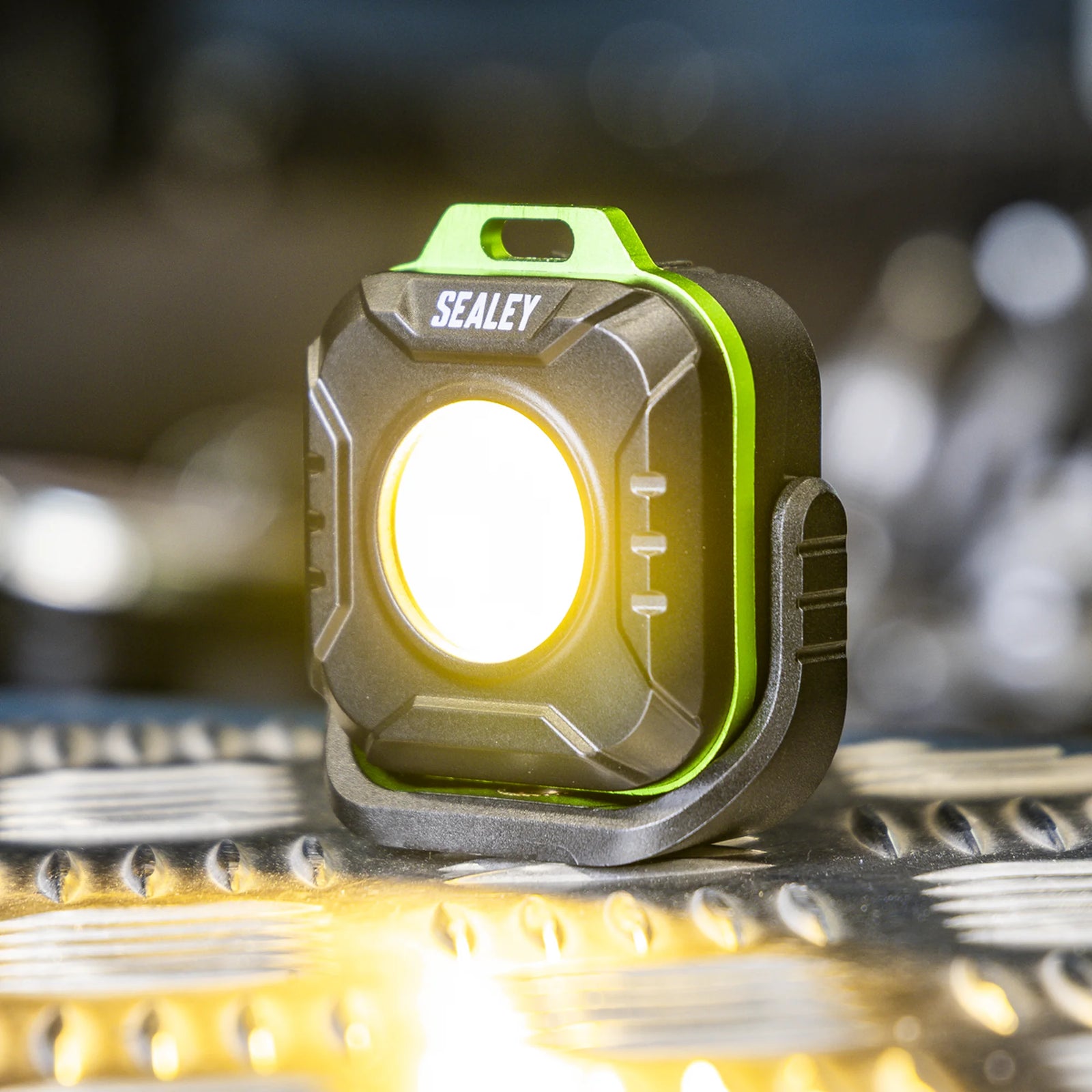 Sealey Rechargeable Pocket Floodlight LED500P 500 Lumen