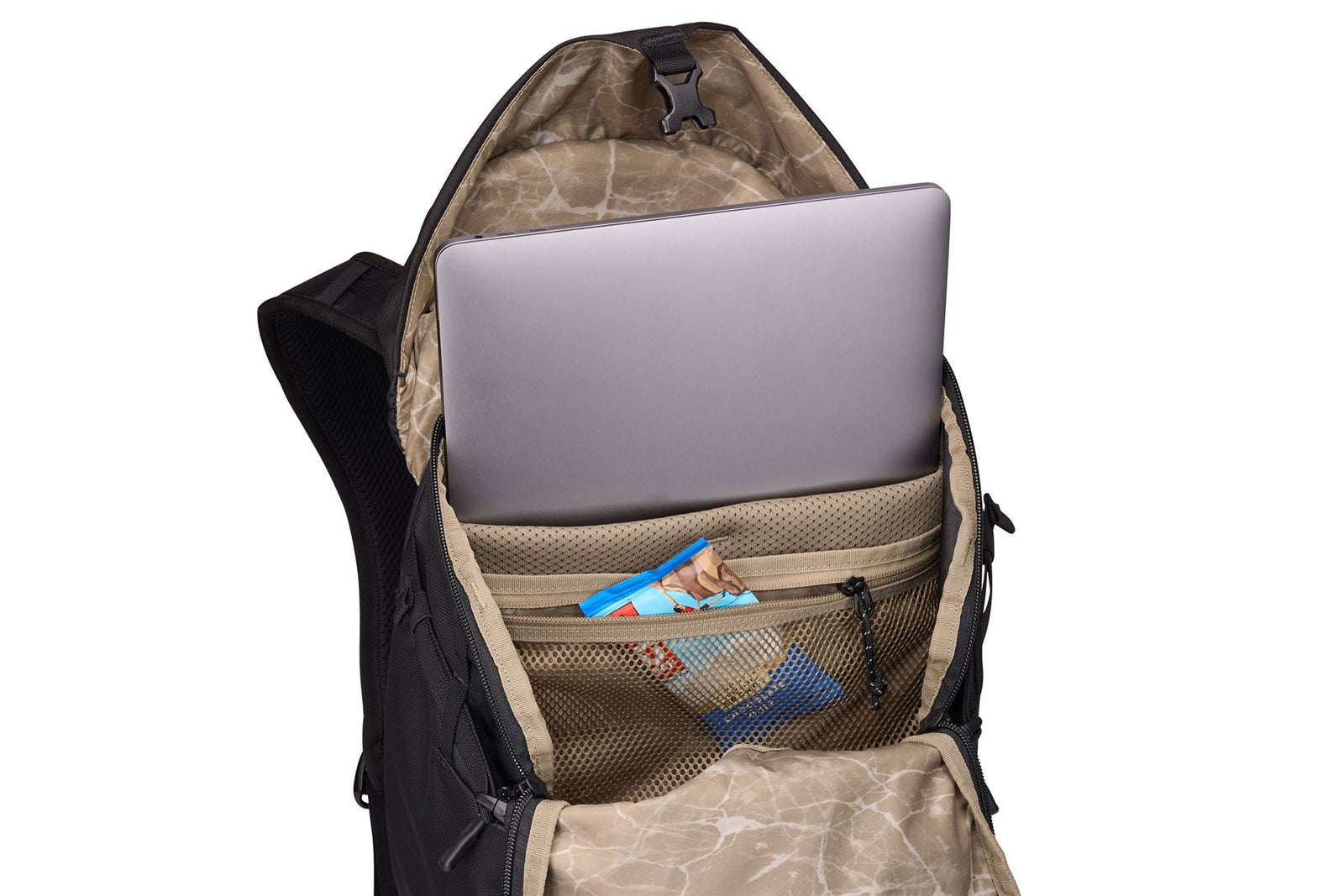 Thule AllTrail 25L daypack with rain cover black
