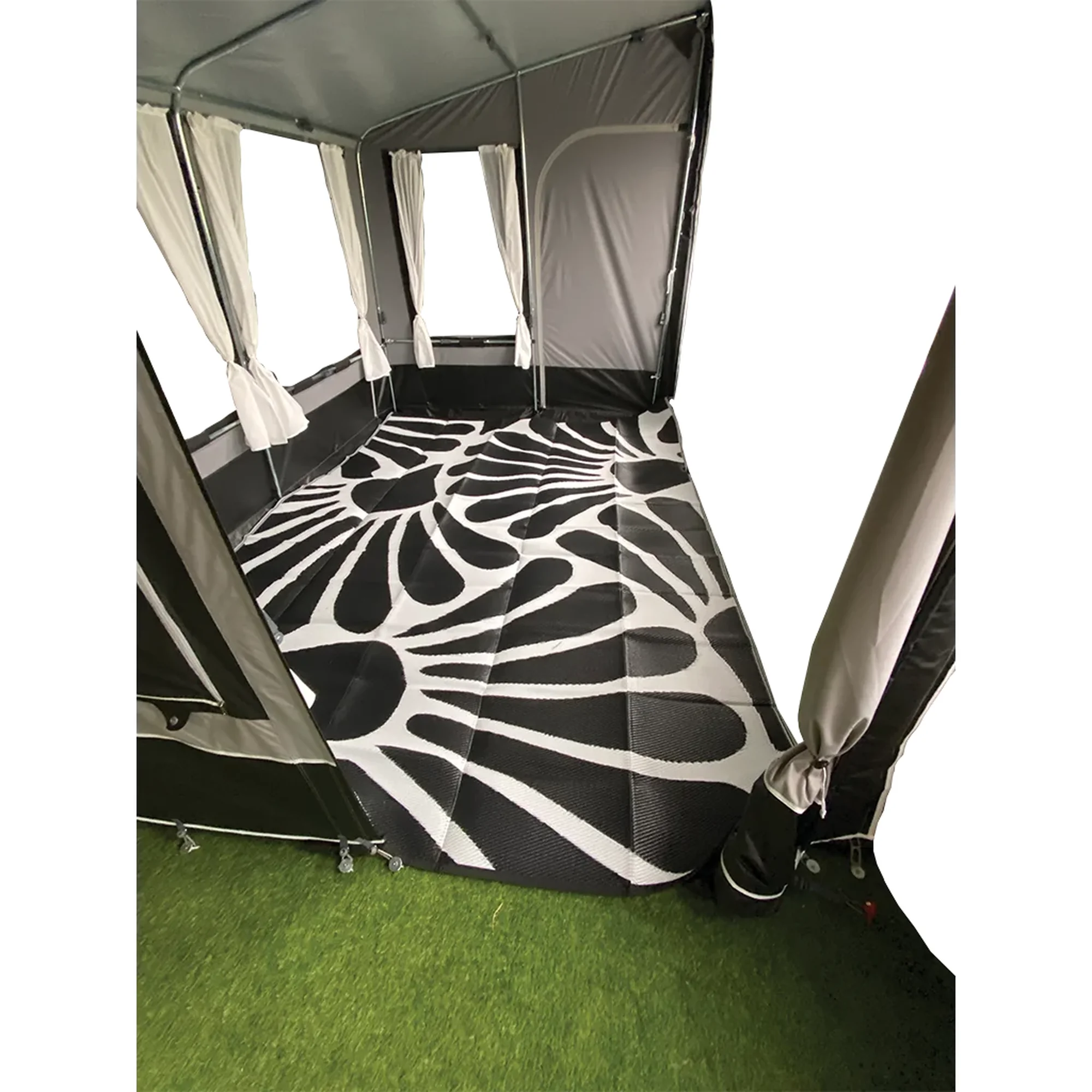 Quest Breathable Cosy Carpet 250x250 Awning Accessory