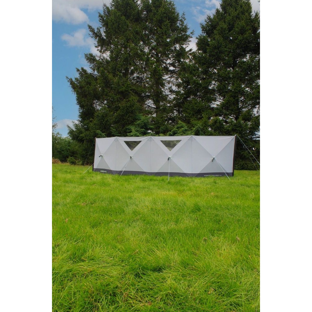 Outdoor Revolution Pronto PC 4 Windbreak (500cm x 125cm)
