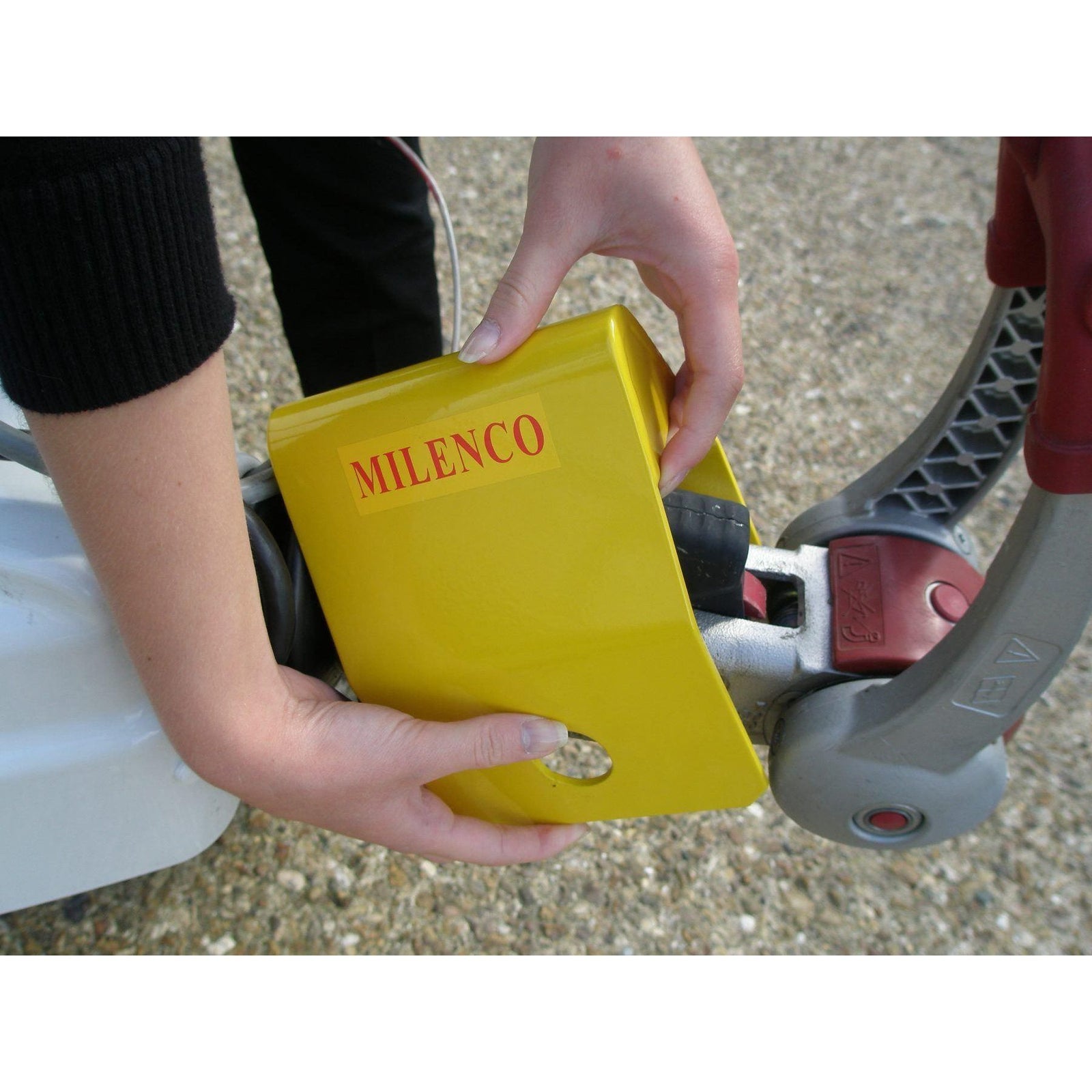 Milenco Super Heavy Duty Hitchlock For AL-KO Caravan Stabiliser Coupling Hitch