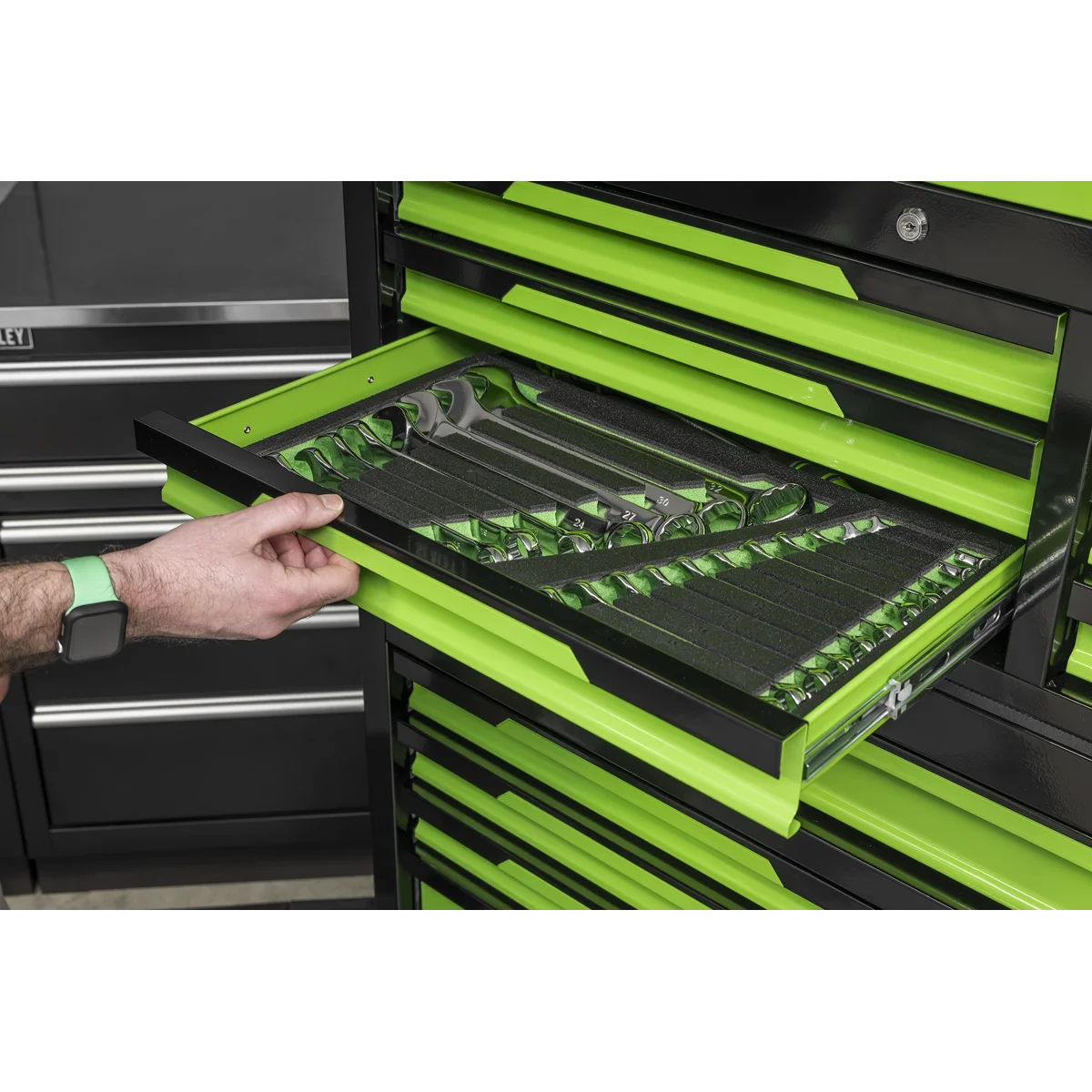 Sealey Tool Chest & Rollcab AP1080HVG 12 Drawer Green
