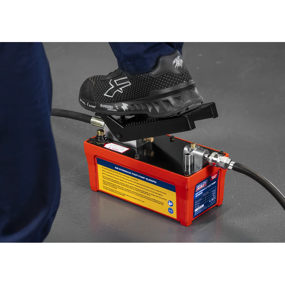 Sealey Air Hydraulic Foot Pump 10,000psi 1600cc Oil Capacity