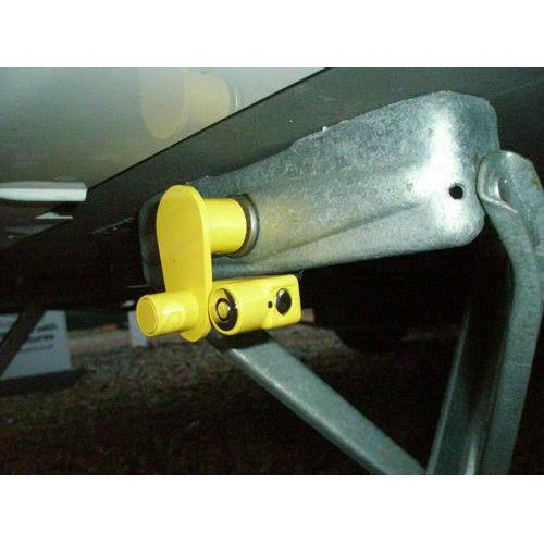 Milenco Adjustable Corner Steady Locks Twin pack Fits all Caravans 3094