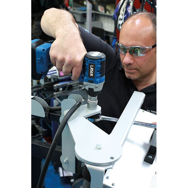 Laser Cordless Impact Wrench 1/2"D 20V Kit 68013