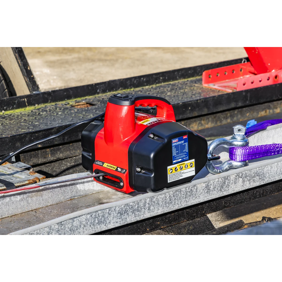 Sealey Portable Handheld Winch 500kg Pulling Force 230V