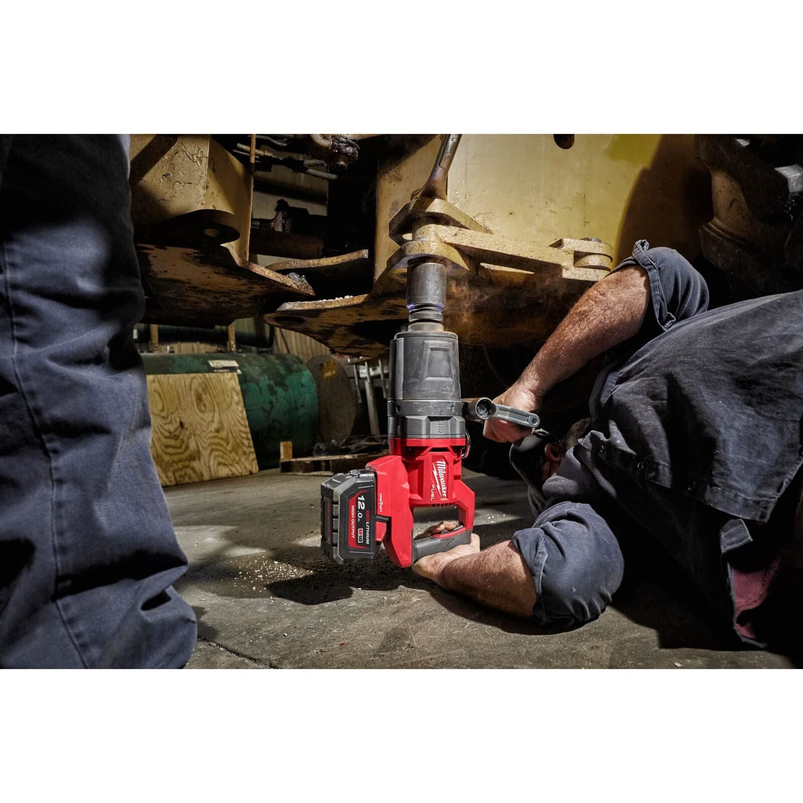 Milwaukee M18 FUEL ONE-KEY 1in. High Torque D-Handle Impact Wrench With Friction Ring And Extended Anvil