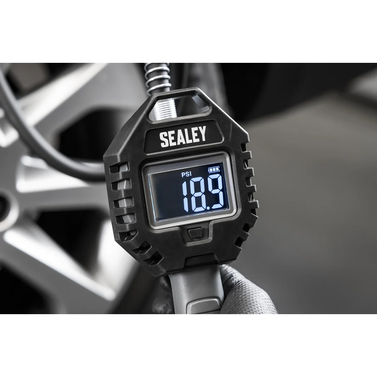 Sealey Rechargeable Tyre Inflator SA500 15bar with Clip-On Connector