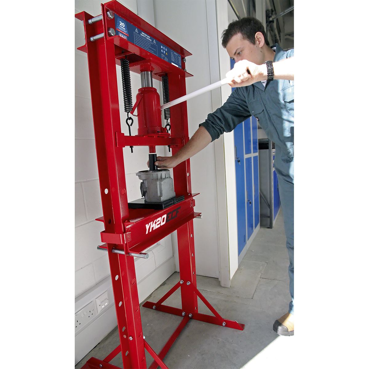 Hydraulic Press 20Tonne Economy Floor Type