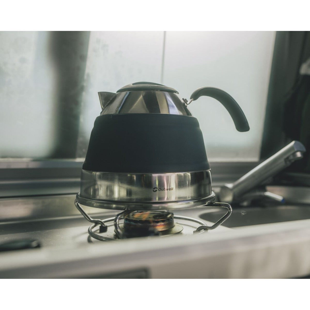 Outwell Collaps Kettle 1.5L Grey Mist Collapsible Camping Kettle