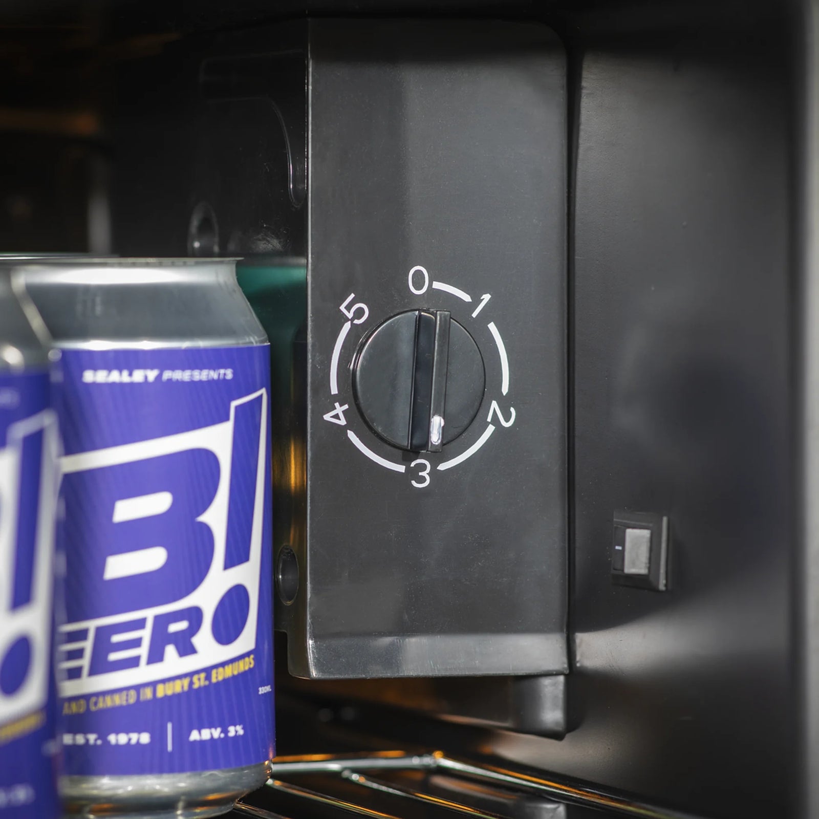 Baridi Undercounter Fridge DH13 80L with Wire Shelves & Lock