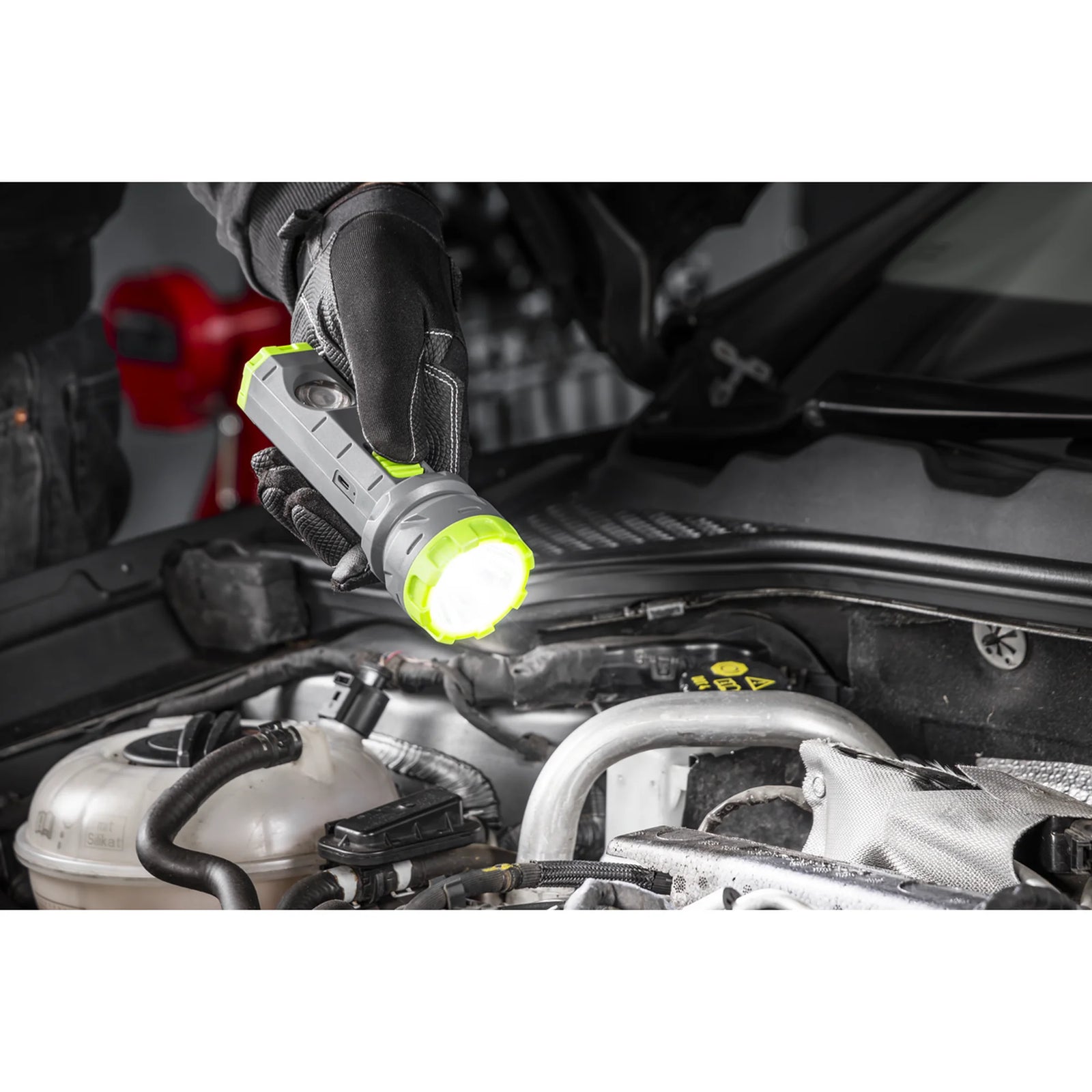 Sealey Dual Mode Hand Torch LED302 300lm 3W & 2W COB