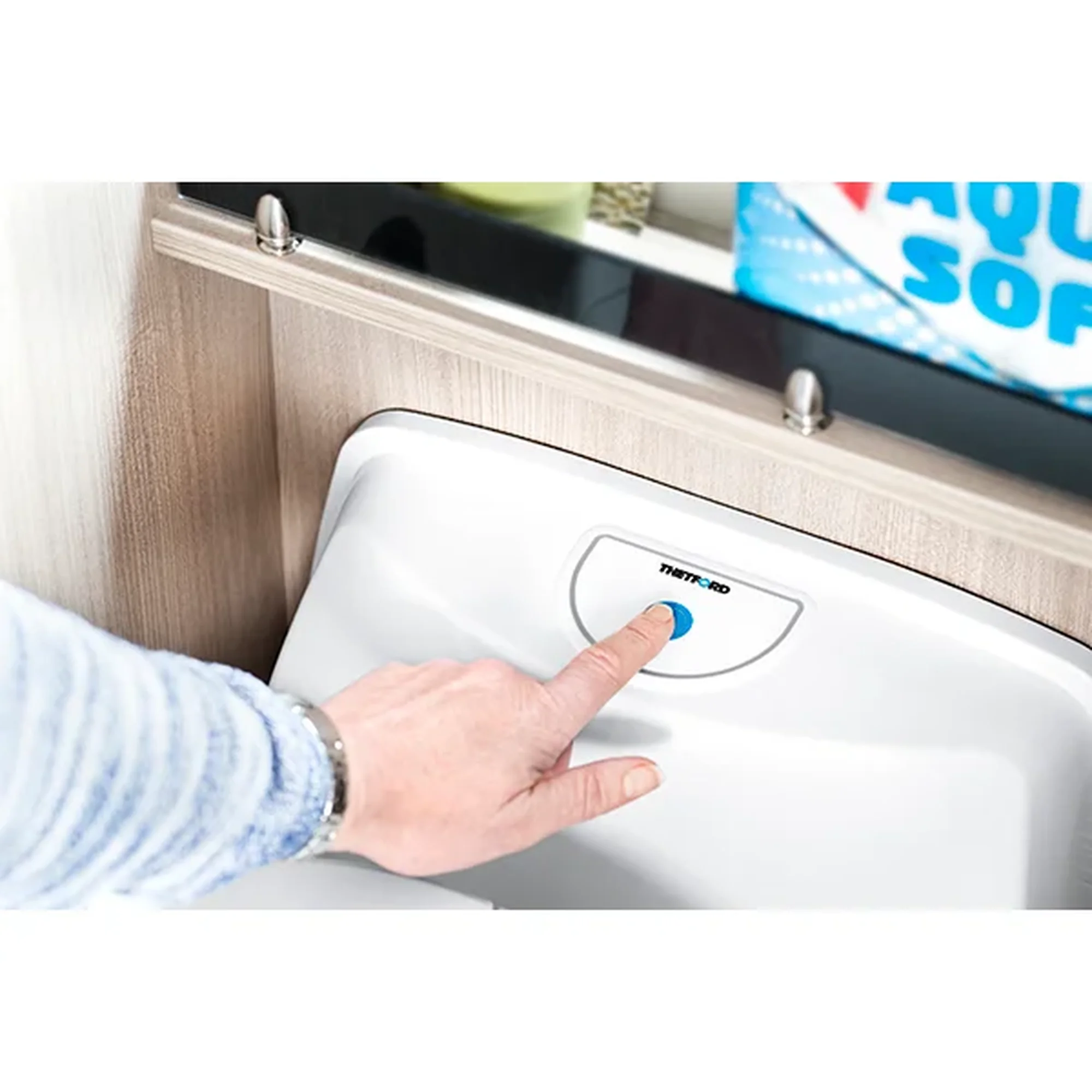 Thetford Cassette Toilet C220CS 18L Electric Flush