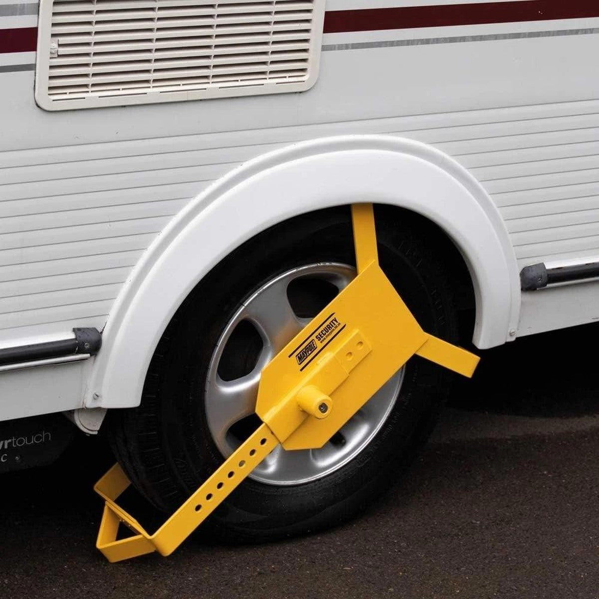 Maypole 10"-16" Heavy Duty Wheel Clamp Suitable for Tyre Sizes 135 mm-215mm