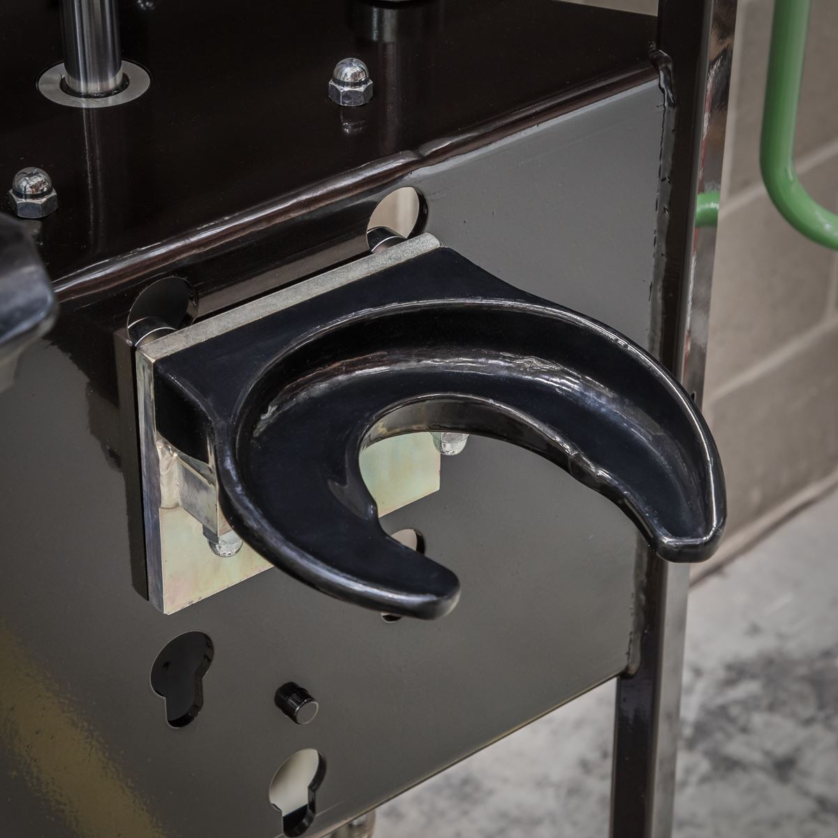 Sealey Right-Handed Coil Spring Yoke RE02