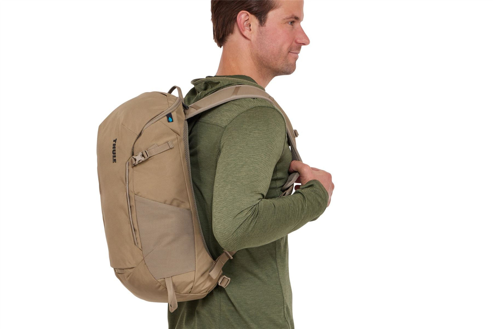 Thule AllTrail 18L daypack with rain cover Faded Khaki tan