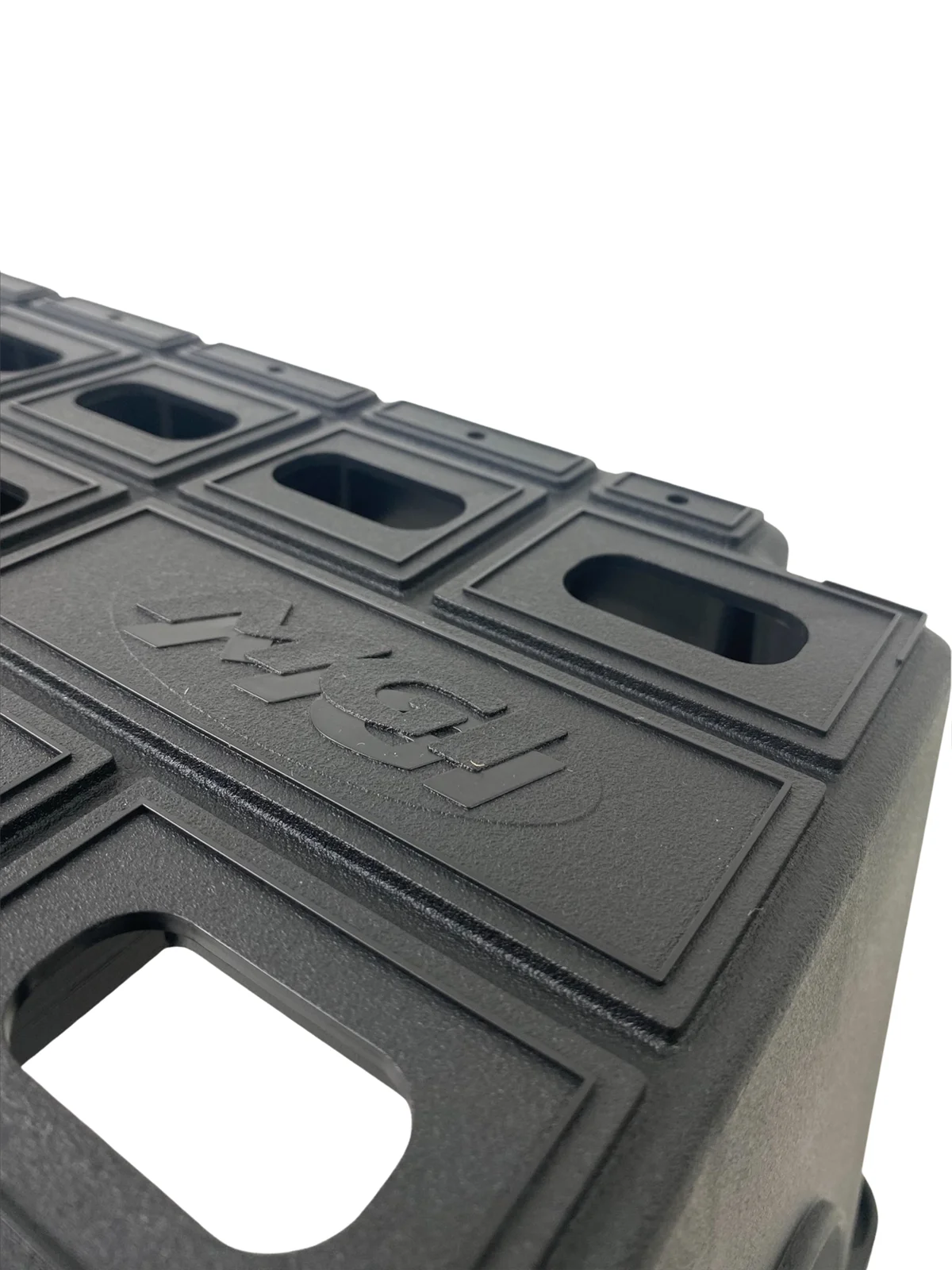 Milenco MGI Single Plastic Step – Non-Slip Caravan & Motorhome Step (200kg, Recycled, Made in UK)