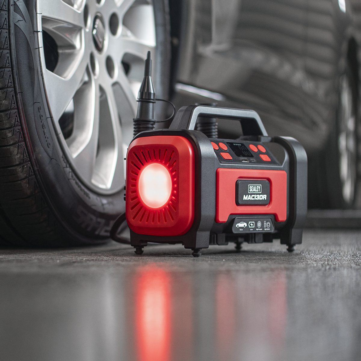 Sealey Rechargeable Tyre Inflator MAC13DR 120psi Air Pump
