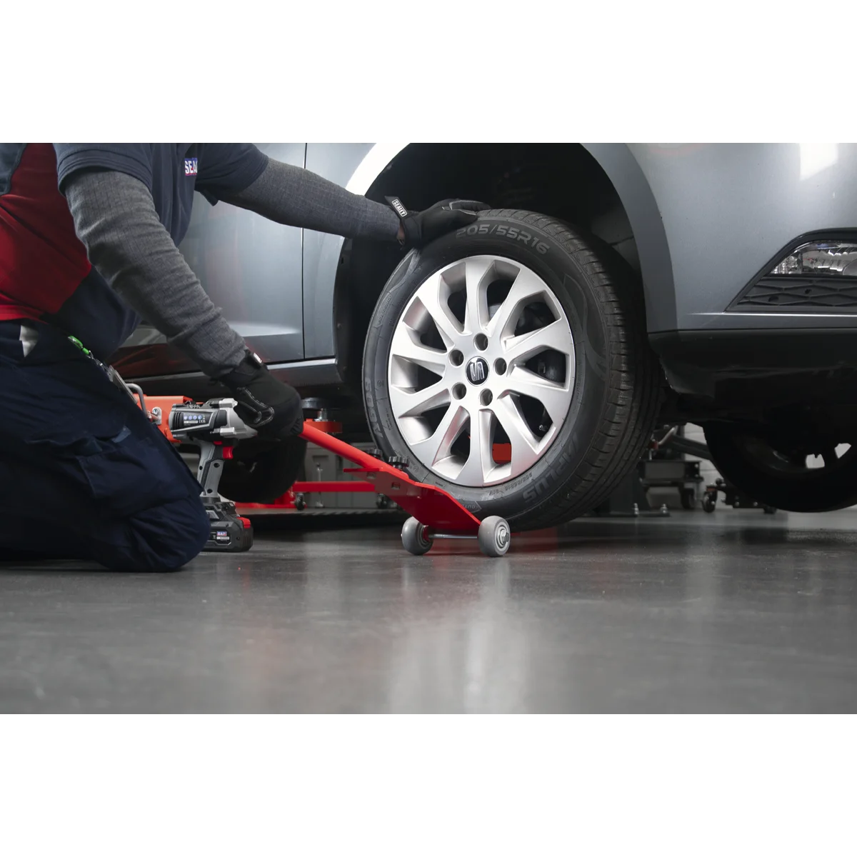 Sealey Long Tyre Jack TJ02 80kg Capacity