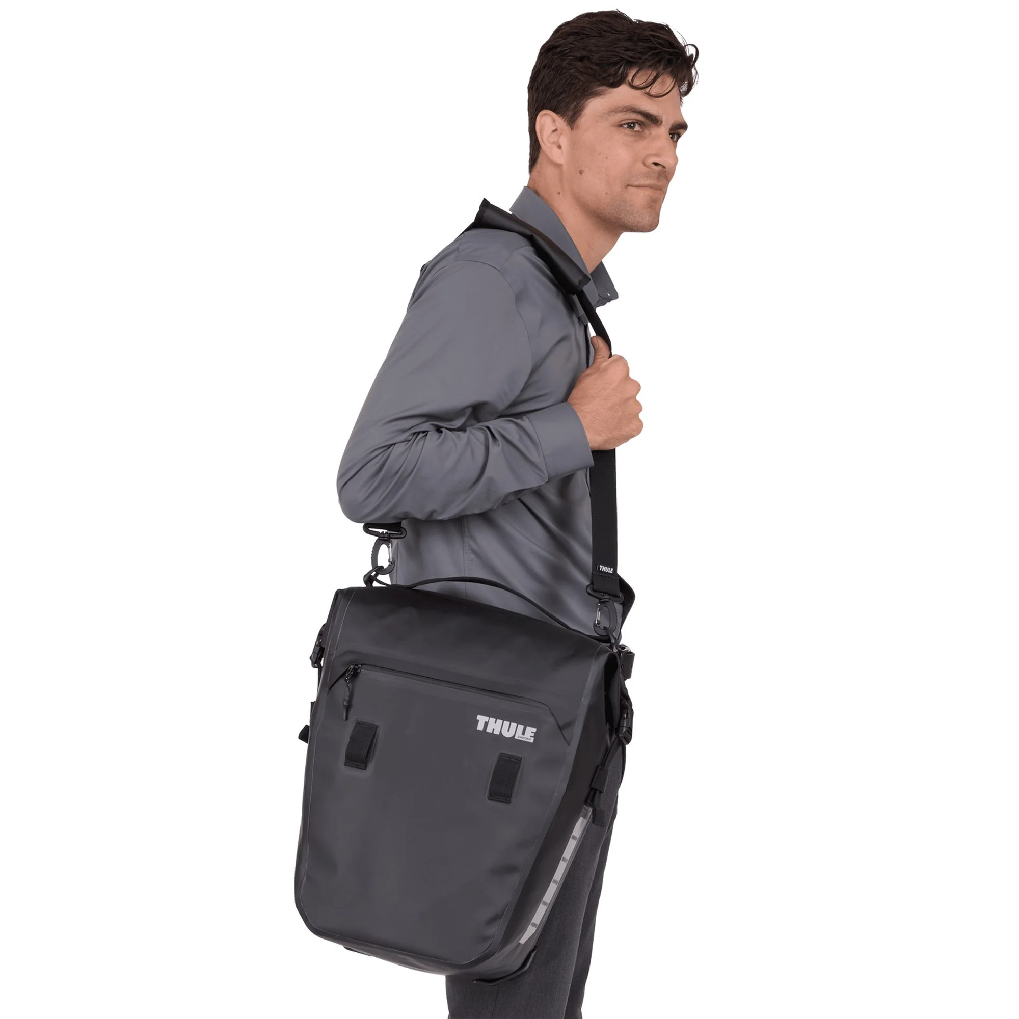 Thule Shield 22L Pannier - Ideal for Urban Cycling