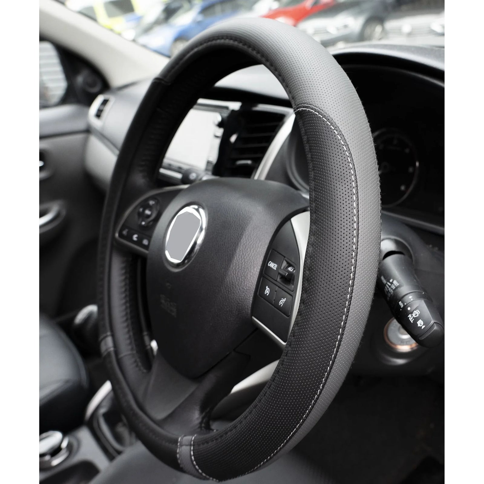 Streetwize Luxury Steering Wheel CoverGrey & Black Universal Fit Protection
