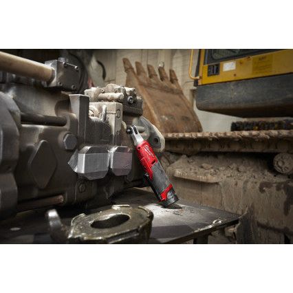 Milwaukee M12 FUEL 3/8in. high speed ratchet