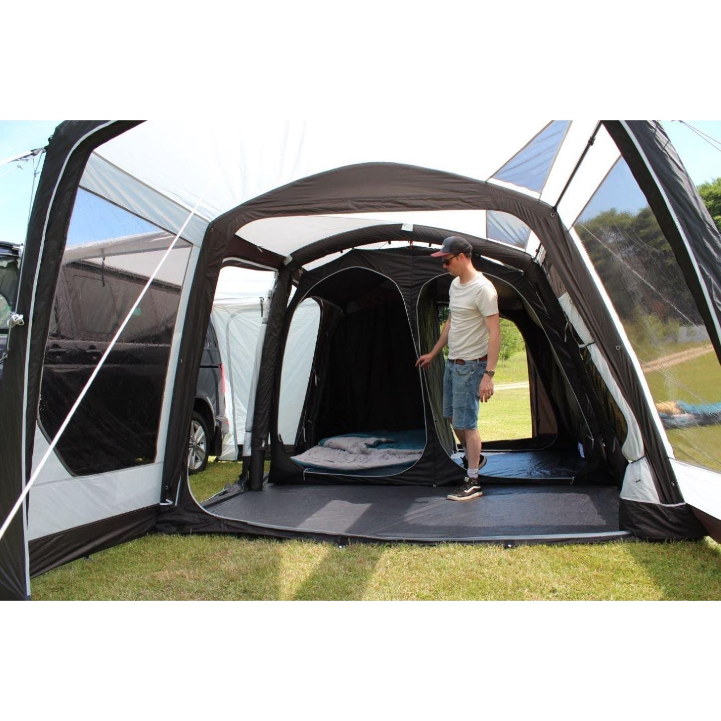 Outdoor Revolution Movelite T4E Driveaway Air Awning Low 180-220cm