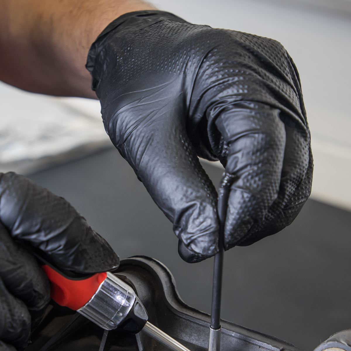 Sealey Black Diamond Grip Extra-Thick Nitrile Powder-Free Gloves Large Pack of 5