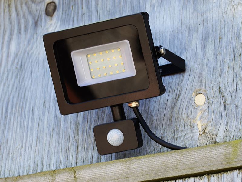 Faithfull Power Plus SMD LED Security Light with PIR 30W 2400 lumen 240V