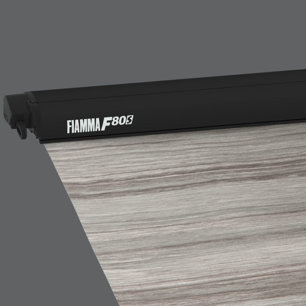 F80s 320 Roof Installation Awning