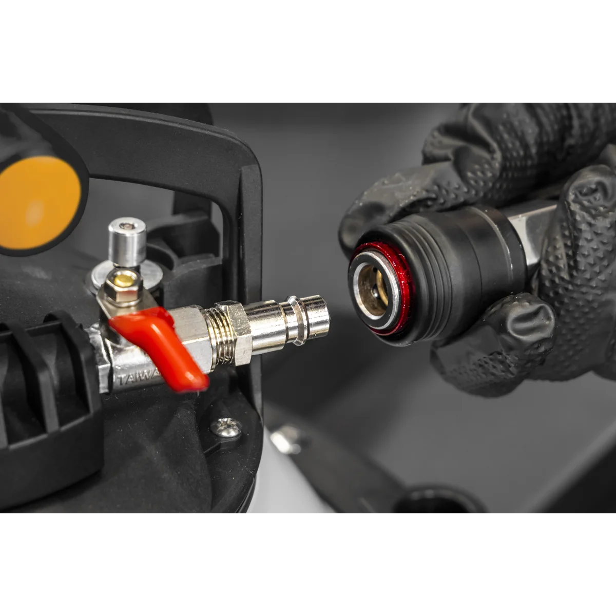 Sealey Manual Air Vacuum Oil & Fluid Extractor Pump 18L
