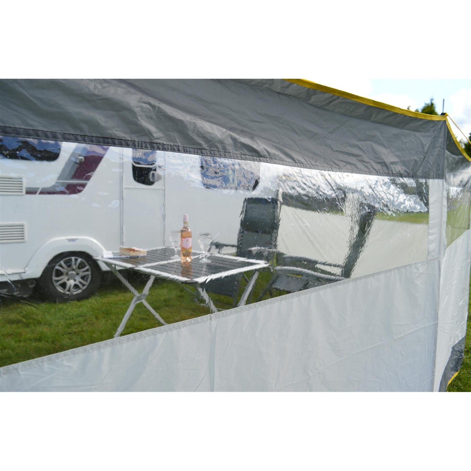Maypole 5 Panel Steel Poled PVC Windbreak 800cm