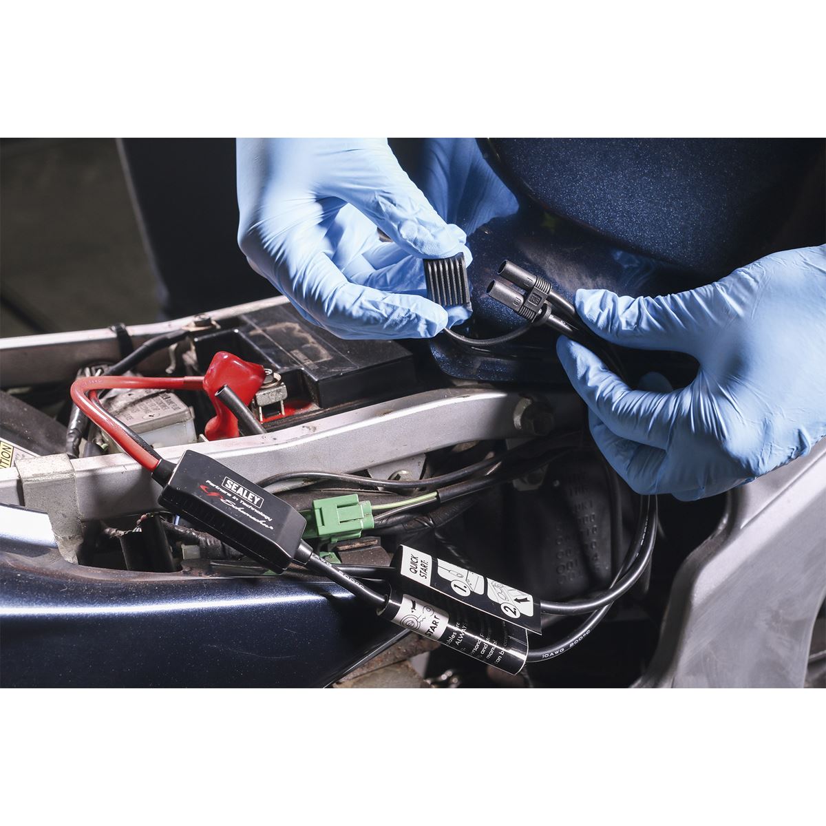 Jump Start Watertight Hardwired For Sealey Compact