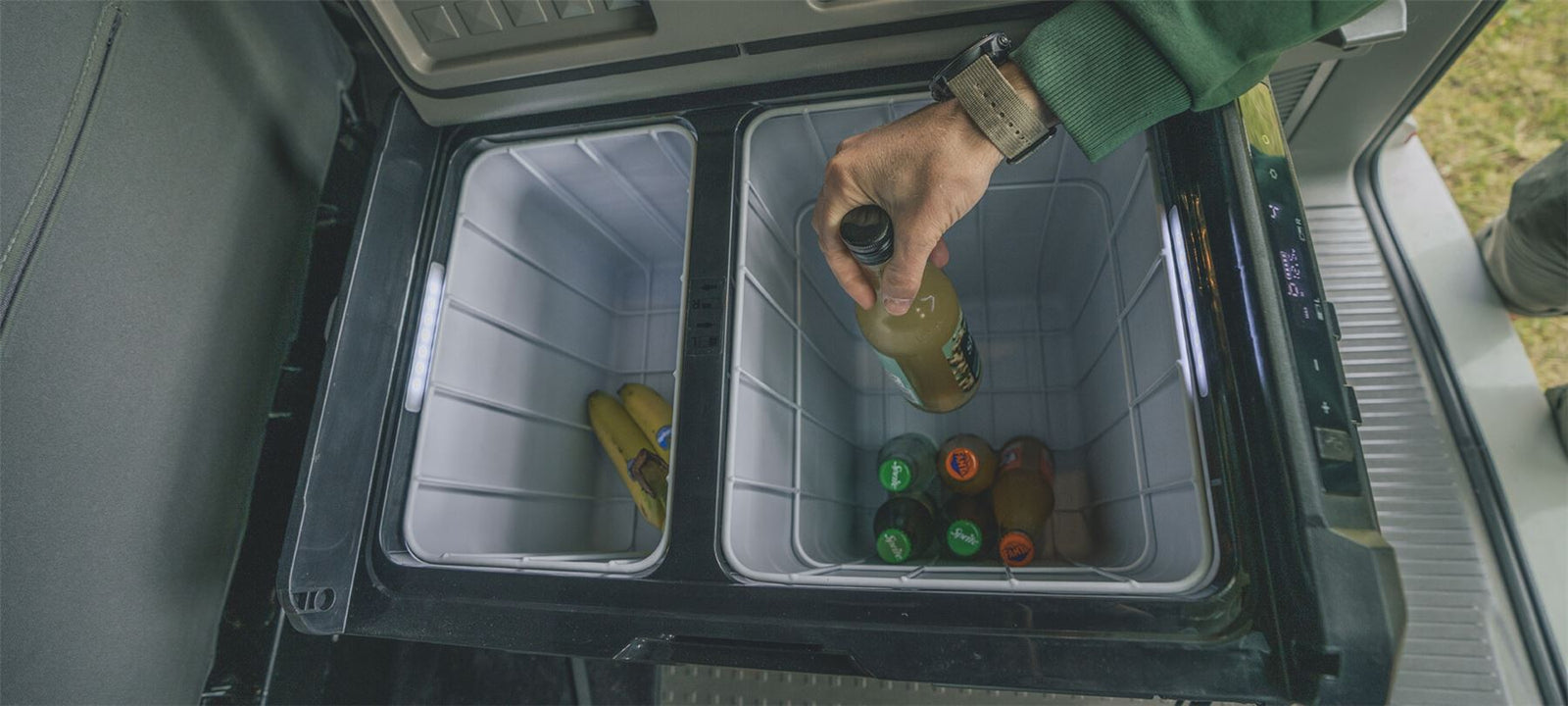 Outwell Arctic Frost 55 Coolbox Black & Grey