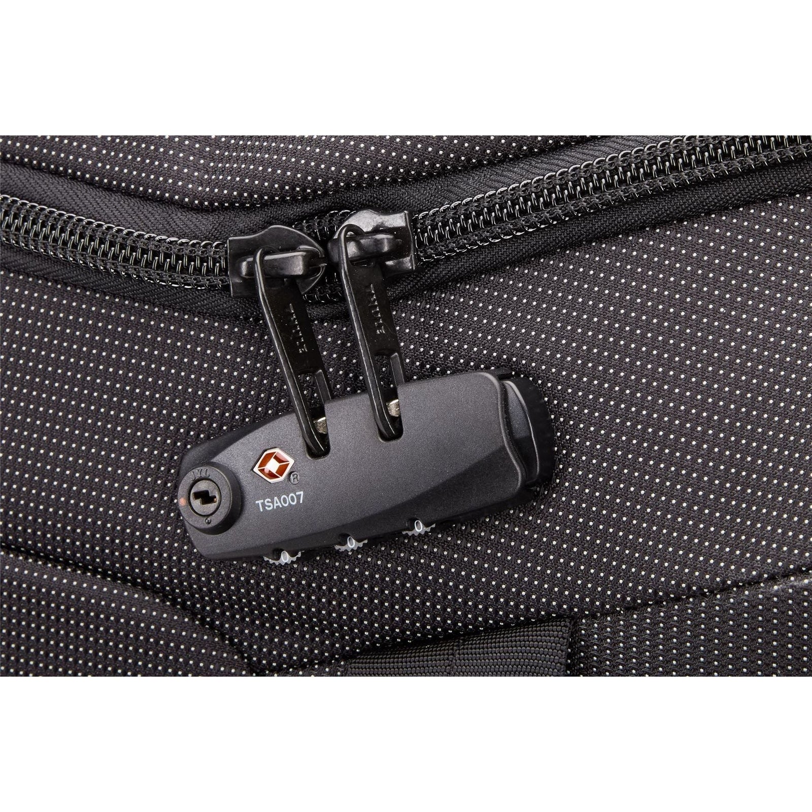 Thule Crossover 2 wheeled Duffel Bag 76 cm/30" Black Travel and Duffel Bag