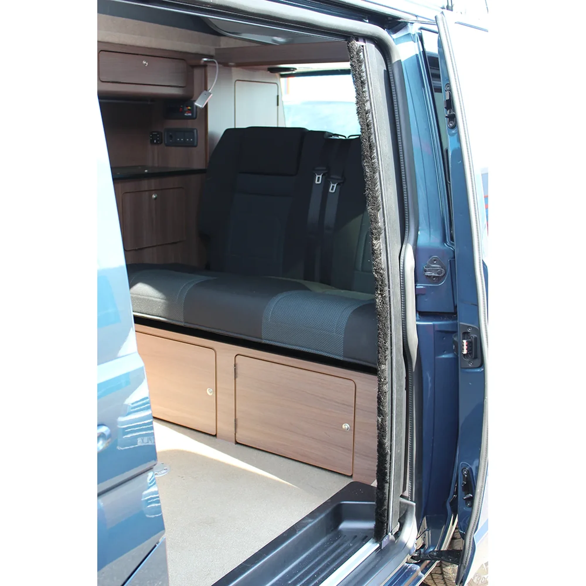 Horrex Fly Screen for VW Transporter T5/T6 Right Hand Drive