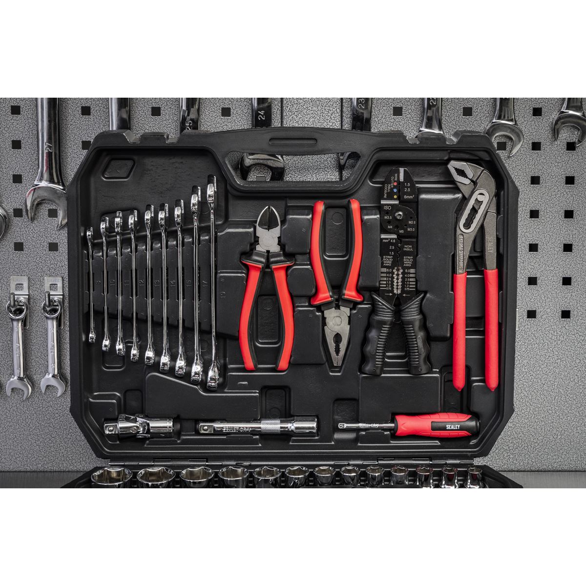 Sealey Mechanic's Tool Kit 100pc AK7400