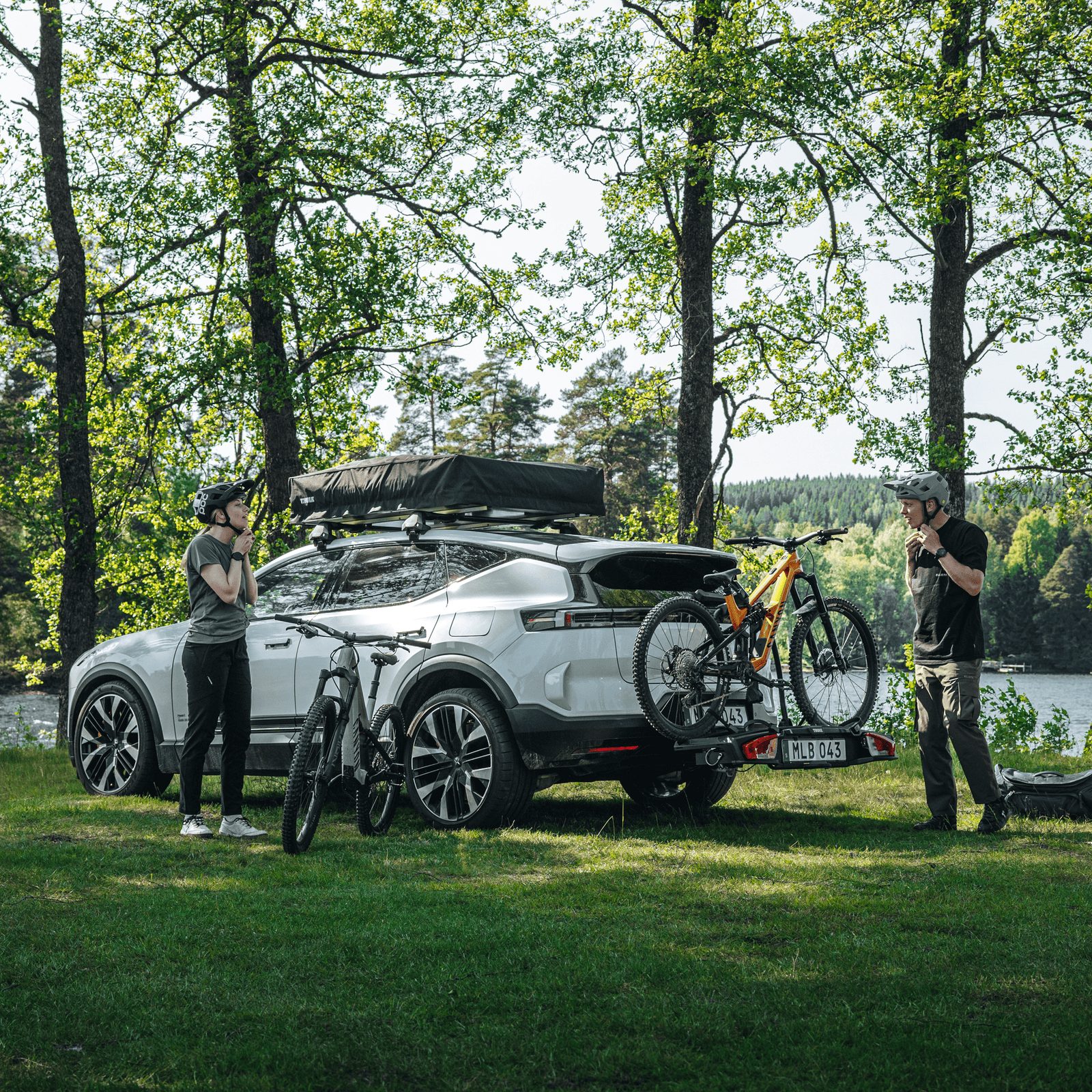 Thule VeloSpace 3 Platform Bike Rack | E-Bike Compatible | Tiltable | Lockable