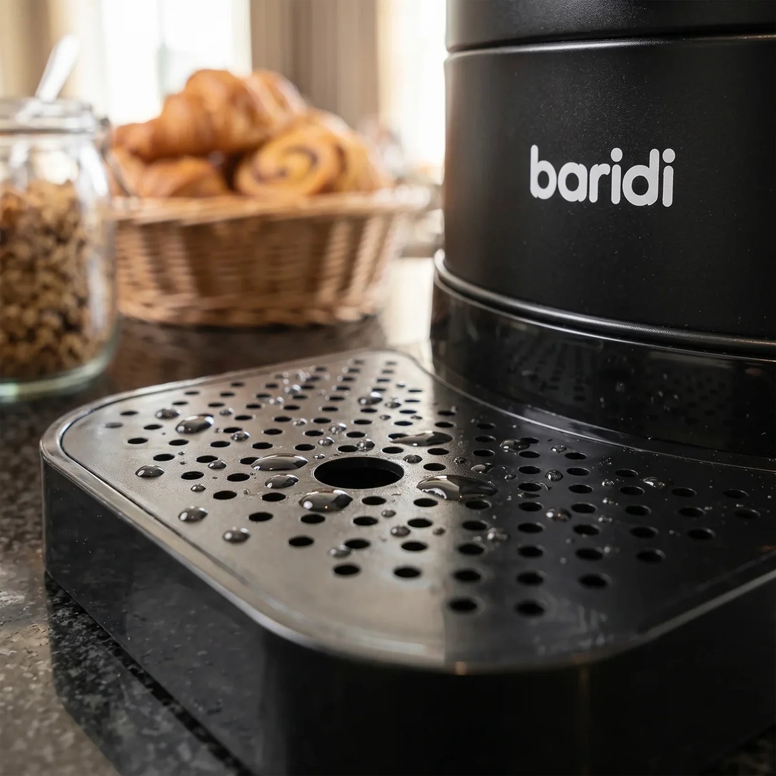 Baridi Hot Water Boiler 20L Capacity DH431 - Black