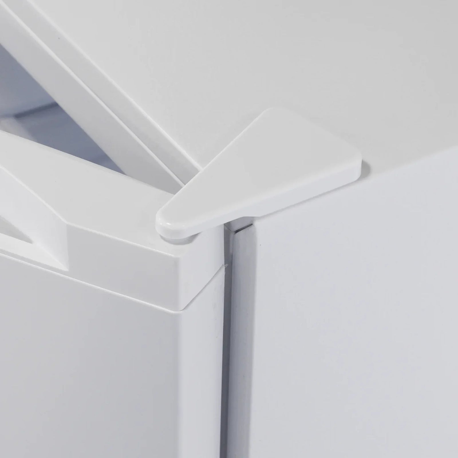 Sealey Freestanding Tall Freezer 177L Capacity White