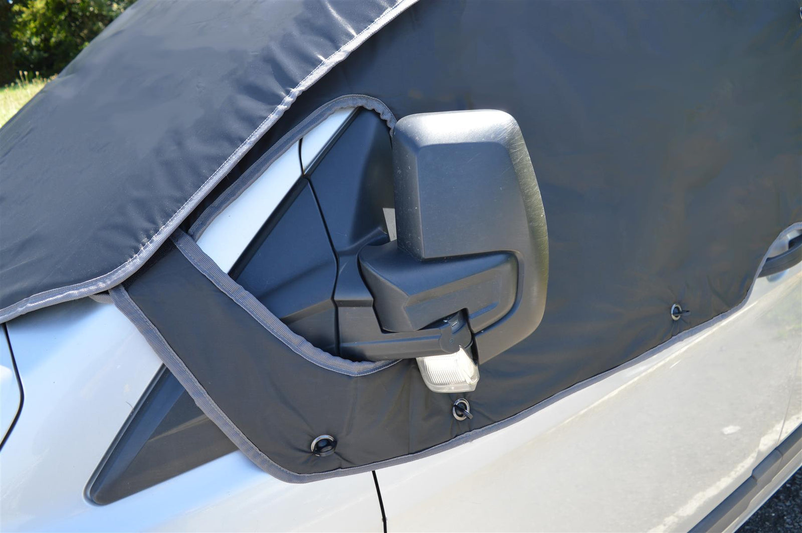Maypole External Blackout Screen for Ford Transit Custom