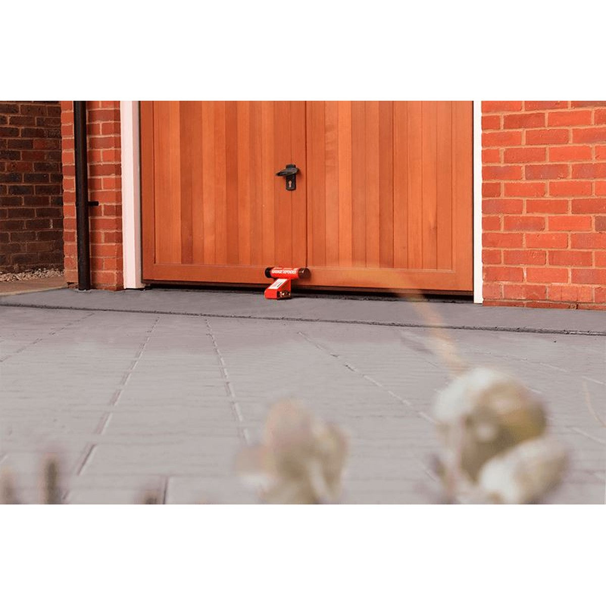 SAS PJB Garage Defender for Up-and-Over Garage Doors Bolt Down / Red / Lock Keyed Alike