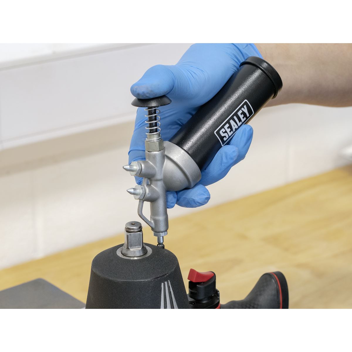 Sealey Mini Grease Gun Push Type AK55