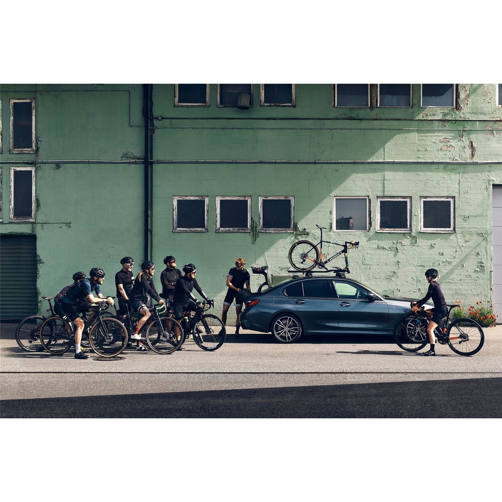 Thule TopRide Roof Bar Fork Mounted Lockable Single Bike Cycle Carrier 568